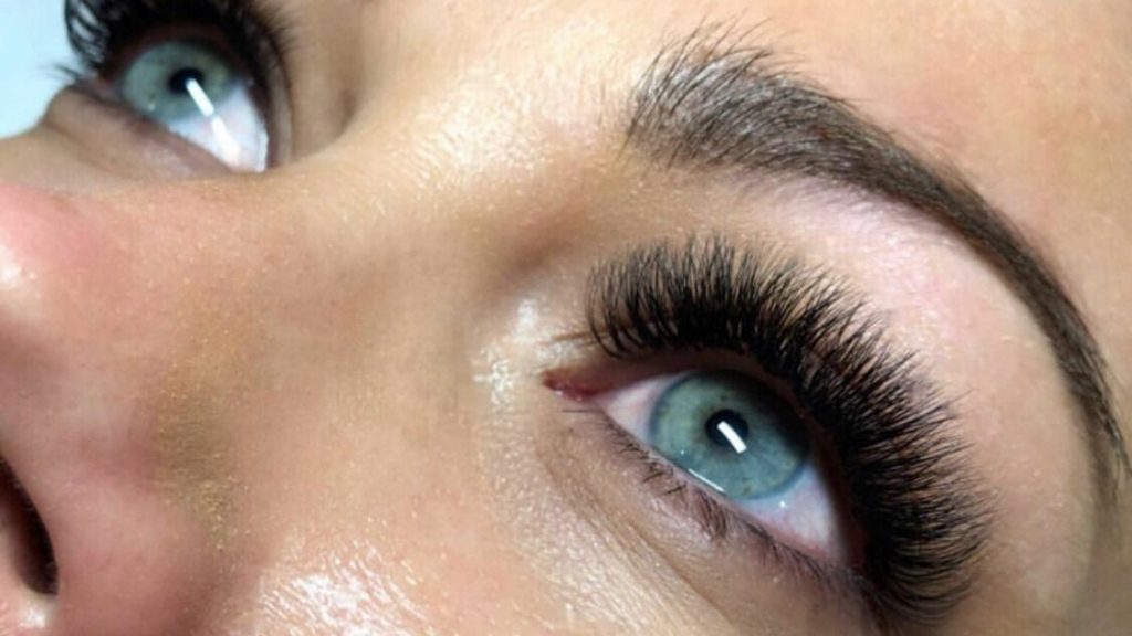 Eyelash extensions gold coast